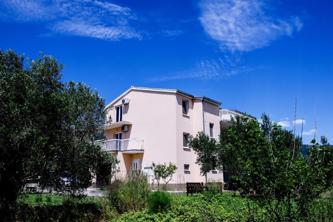 Apartman Sunny Vacay คาชเตลา ภายนอก รูปภาพ