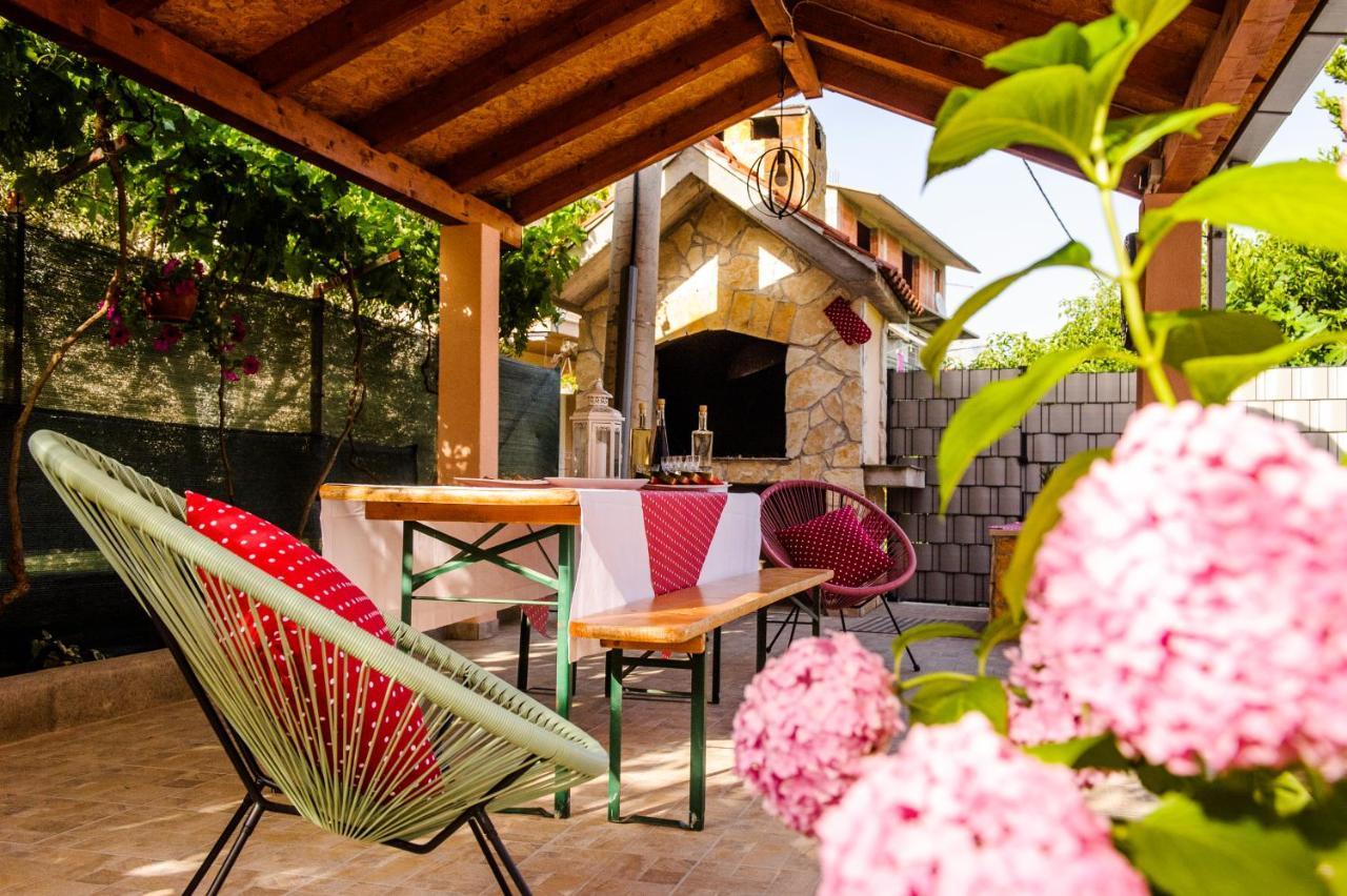 Apartman Sunny Vacay คาชเตลา ภายนอก รูปภาพ