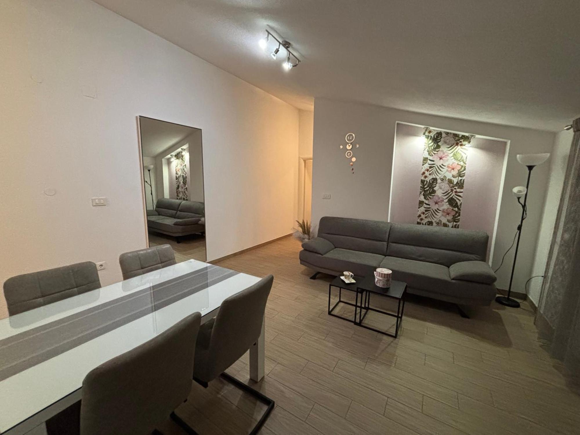 Apartman Sunny Vacay คาชเตลา ภายนอก รูปภาพ