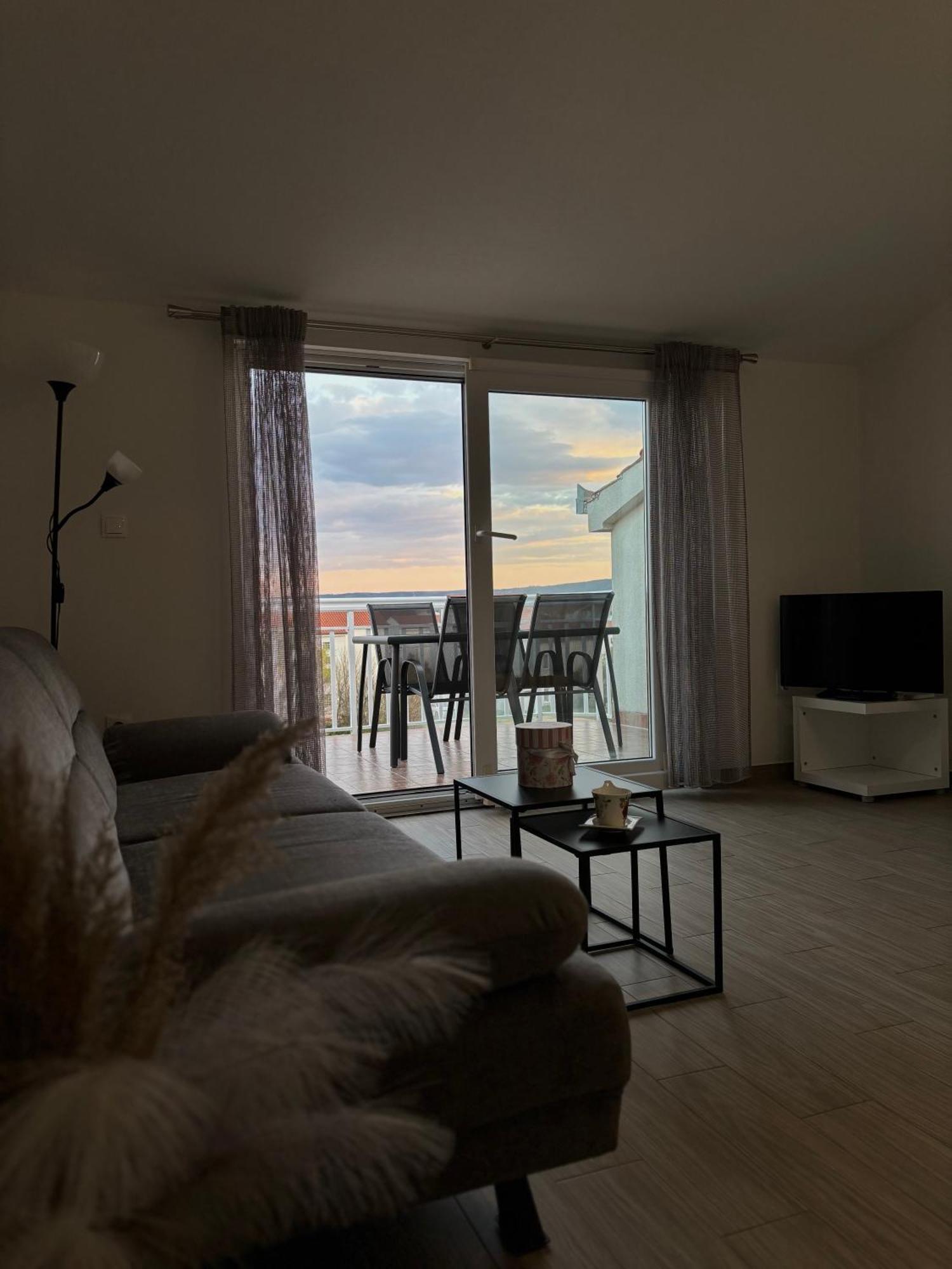Apartman Sunny Vacay คาชเตลา ภายนอก รูปภาพ